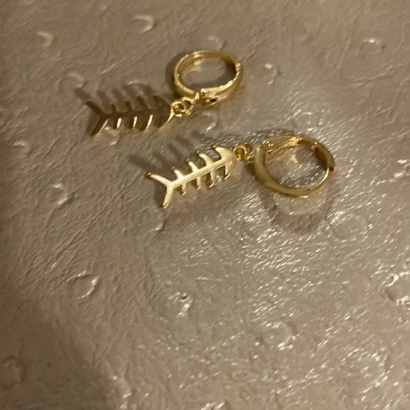 Cutesy Bone Hoop Golden Dangling Earrings - Picture 3 of 3